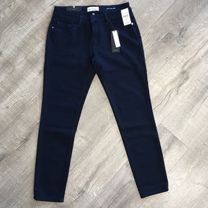 |NEW|DL Emma Power Legging Jeans